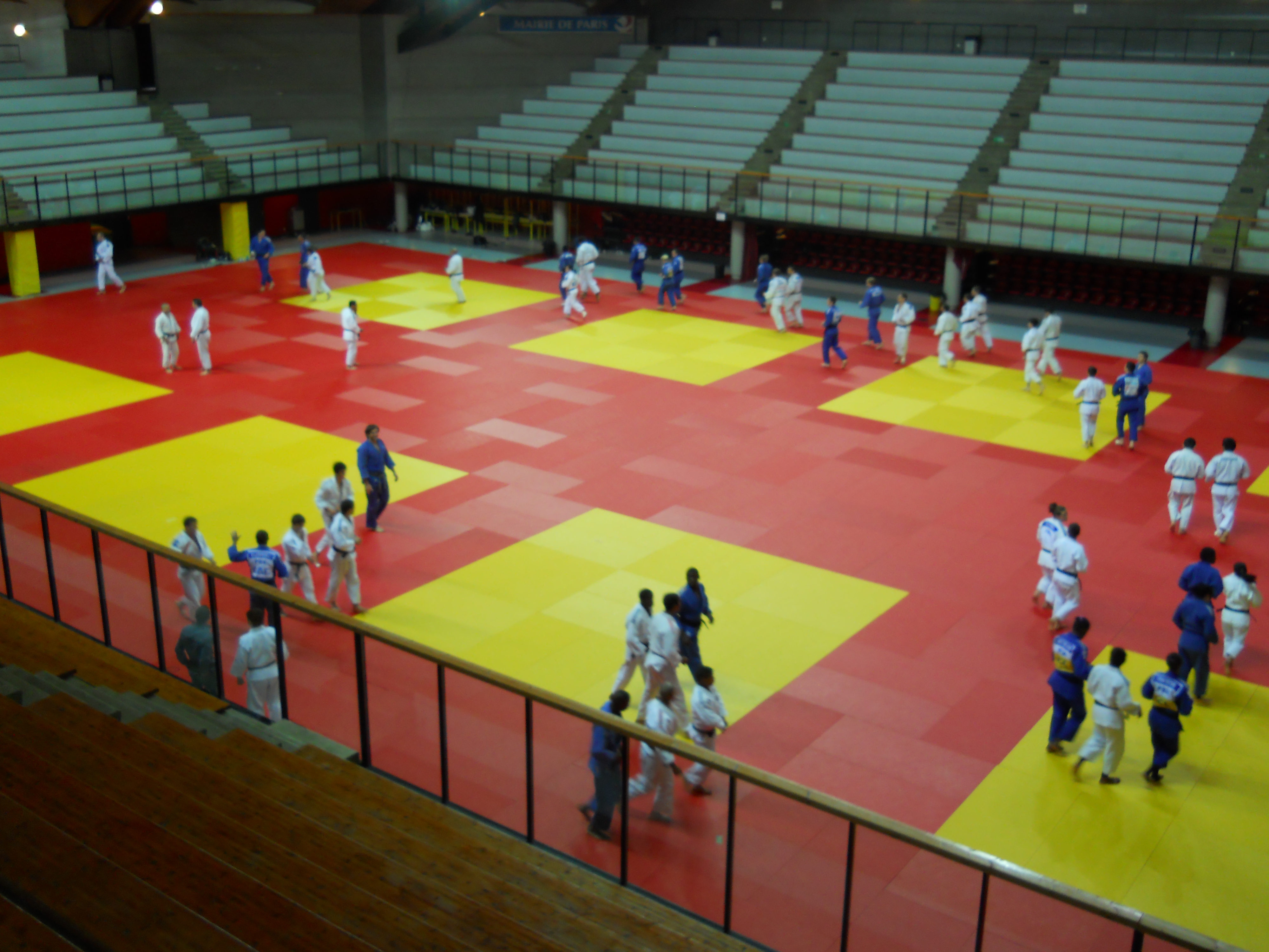 Quelques places restantes pour cette saison ! Quelques places restantes pour cette saison !